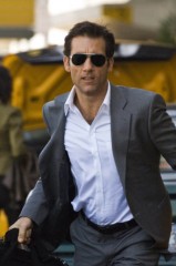 Clive Owen in Armani in the movie "Duplicity"