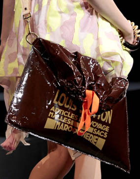 Louis Vuitton Raindrop Besace Bag - Brown Hobos, Handbags