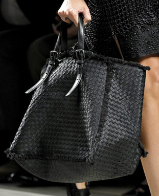 Fashion Week Handbags: Bottega Veneta Spring 2011 - PurseBlog