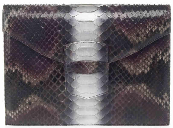 Currently coveting the Oscar de la Renta Grafton Clutch - PurseBlog