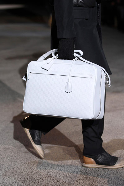 Fashion Week Handbags: Louis Vuitton Men's Accessories Fall 2011 ...