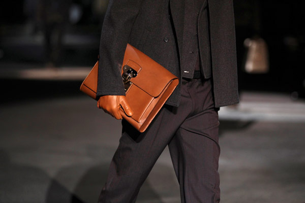 Fashion Week Handbags: Louis Vuitton Men's Accessories Fall 2011 ...