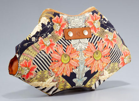 Alexander McQueen De Manta Printed Clutch