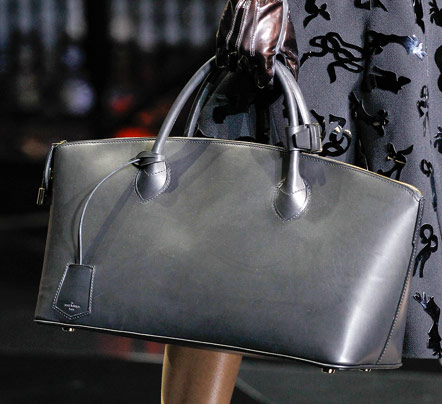 Fashion Week Handbags: Louis Vuitton Fall 2011 - PurseBlog