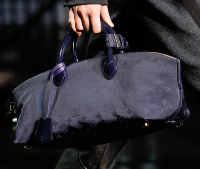 Fashion Week Handbags: Louis Vuitton Fall 2011 - PurseBlog