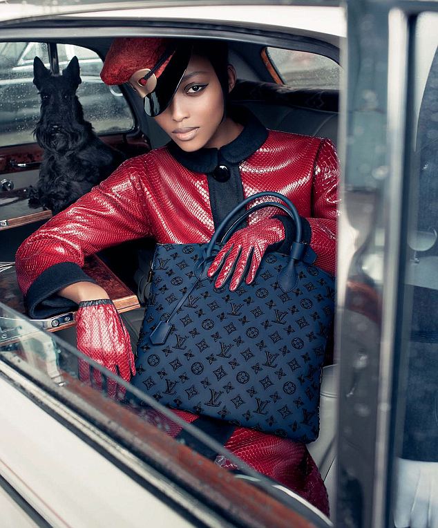 Louis Vuitton's Fall/Winter 18 FULL Ad Campaign - BagAddicts Anonymous