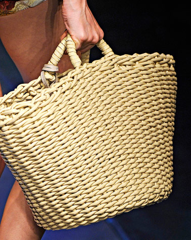 Fashion Week Handbags: Dolce & Gabbana Spring 2012 - PurseBlog