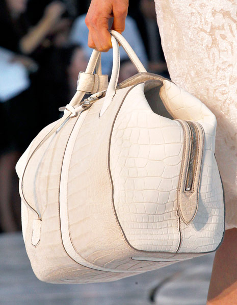 Fashion Week Handbags: Louis Vuitton Spring 2011