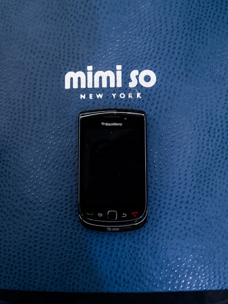What's In Her Bag: Mimi So (20)