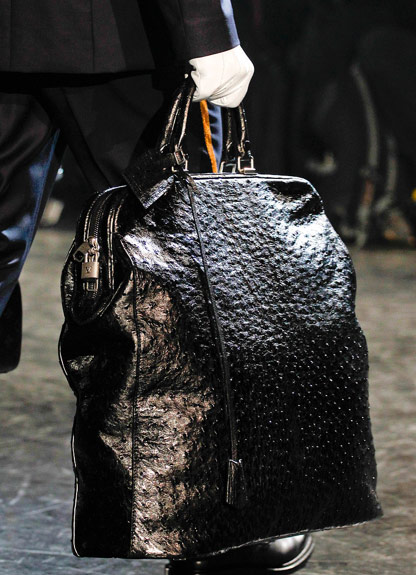 Fashion Week Handbags: Louis Vuitton Fall 2012 - PurseBlog