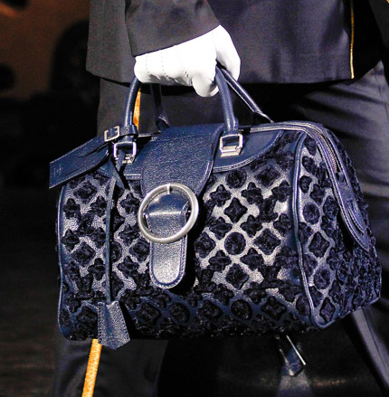 Fashion Week Handbags: Louis Vuitton Fall 2012 - PurseBlog