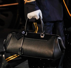 Fashion Week Handbags: Louis Vuitton Fall 2012 - PurseBlog