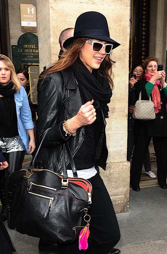 Jessica Alba's Louis Vuitton W Bag March 2017