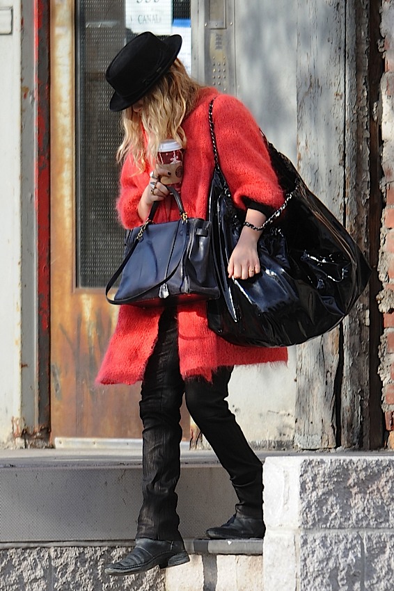 Ashley Olsen toting Gold Birkin 40cm