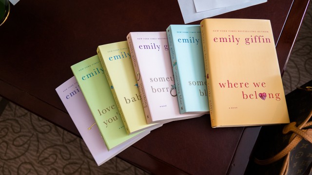 What's In Her Bag: Emily Giffin (3)