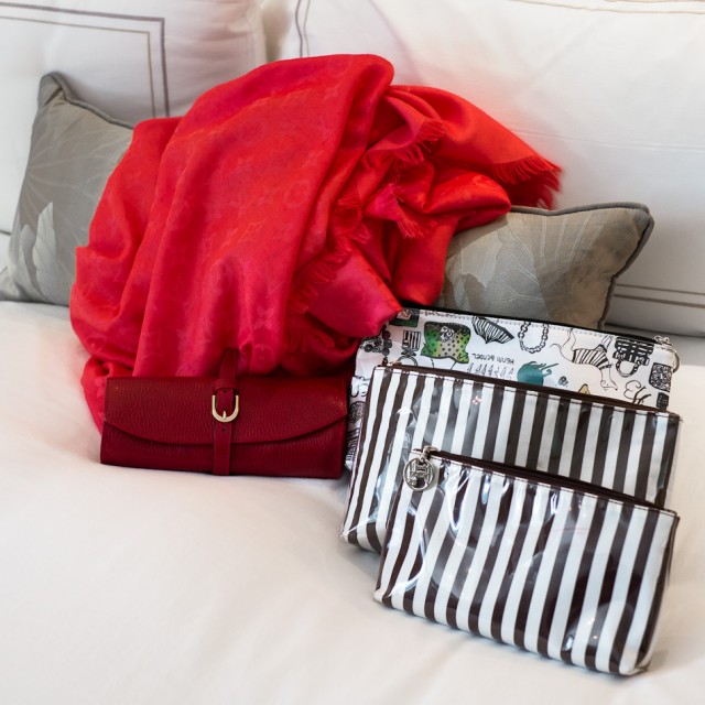 What's In Her Bag: Emily Giffin (6)