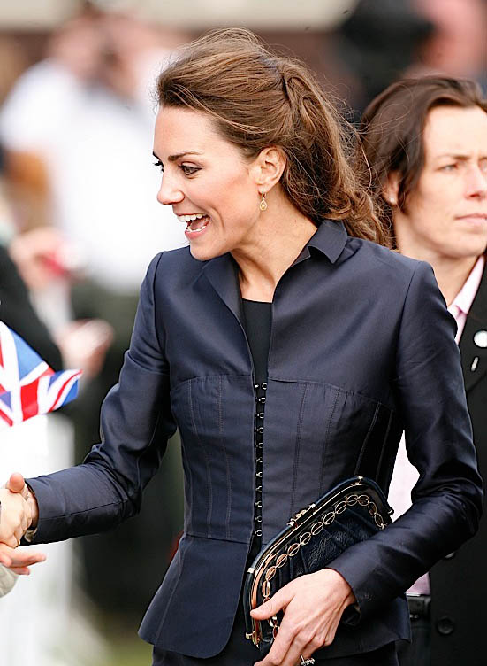 Meli Melo Kate Middleton  Branded handbags, Fashion, Princess kate