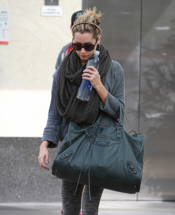 Ashley Tisdale Chanel Chain Around Large Shoulder Bag (by purseblog.com)