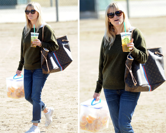 Reese Witherspoon carries orange wedges and Louis Vuitton at her son's  soccer game - PurseBlog