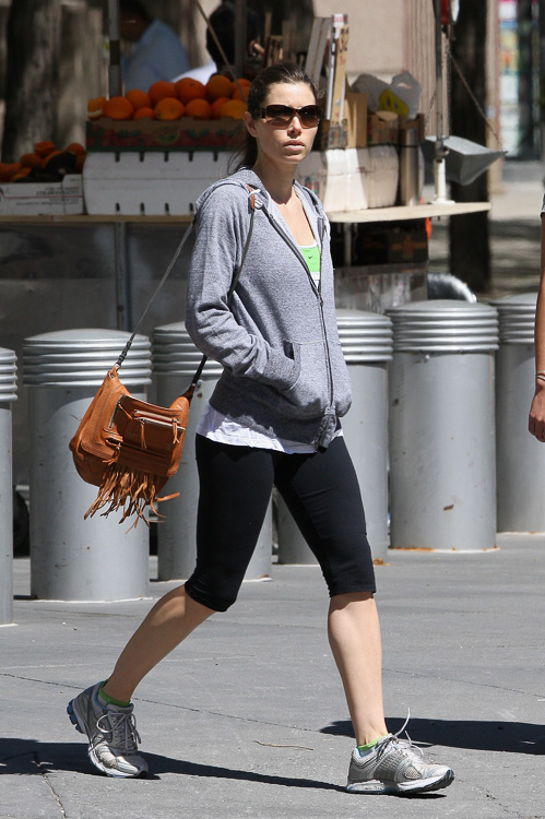 The Many Bags of Jessica Biel - Page 9 of 31 - PurseBlog