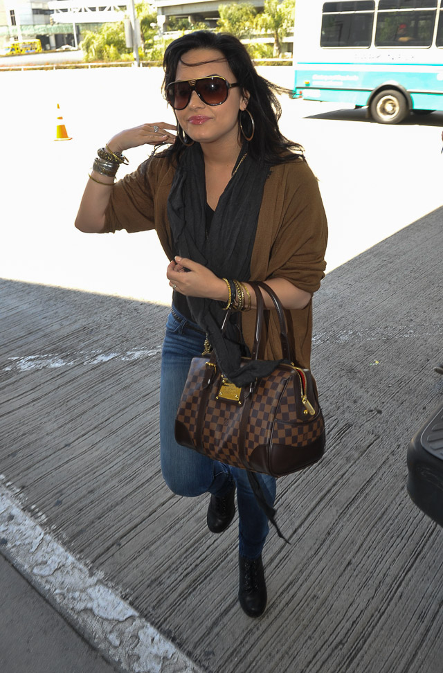 Demi Lovato With Louis Vuitton Damier Canvas Berkeley