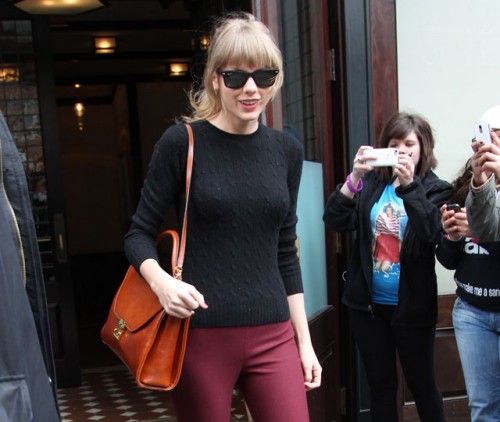 Taylor Swift carries a Marc Cross Scottie Large Flap Satchel in New York (5)