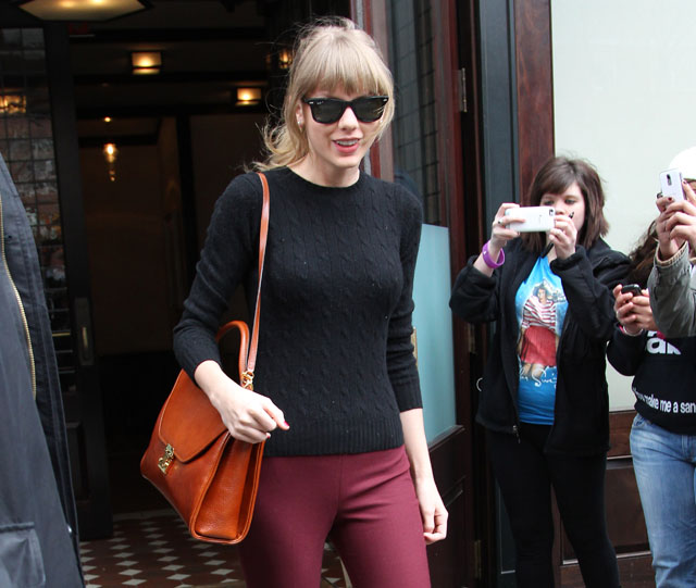 The Handbags of Taylor Swift and Travis Kelce - PurseBlog