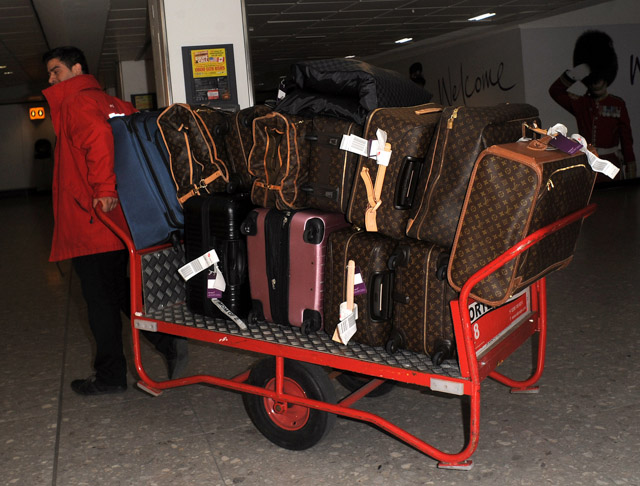 Check out how much Louis Vuitton luggage Kourtney Kardashian and