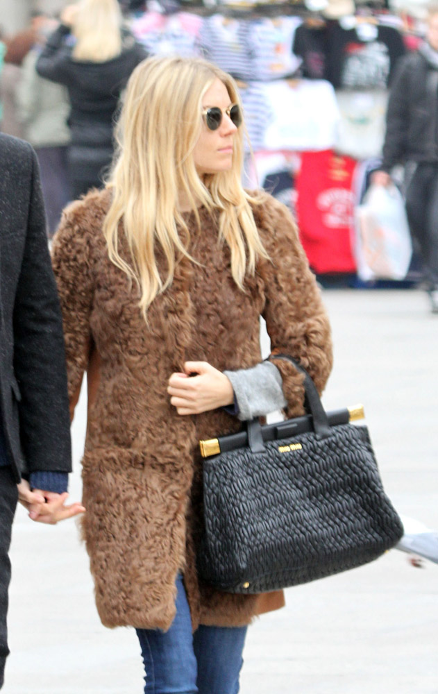 The Many Bags of Sienna Miller (29)