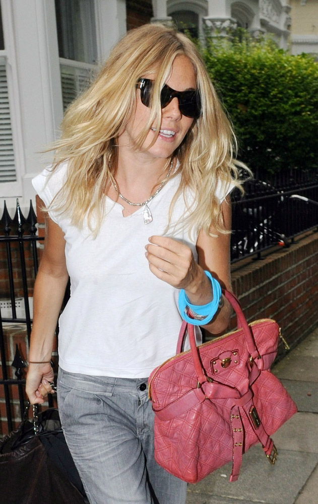 The Many Bags of Sienna Miller (14)