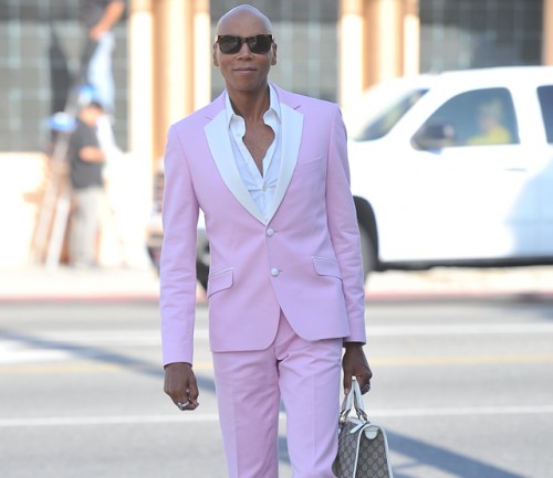 RuPaul carries a Gucci logo tote bag in Beverly Hills (5)