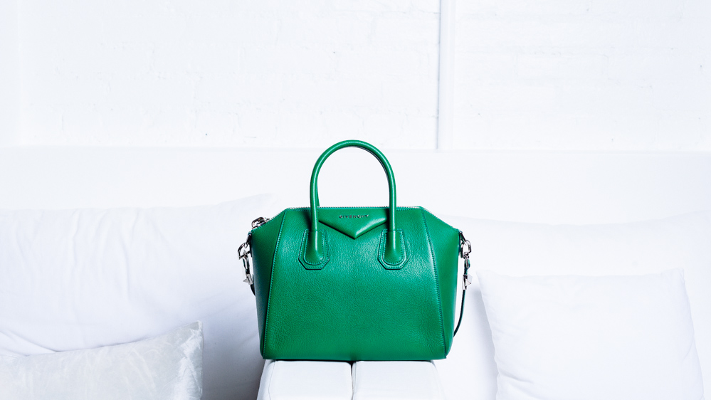 What's In Elyse Walker's Bag (2)