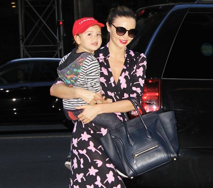 Miranda Kerr carries a blue Celine Luggage Tote in NYC (5)