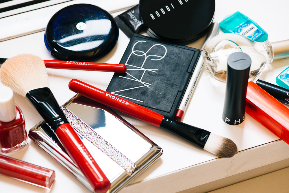 What's In Aliza Licht's Bag (2)
