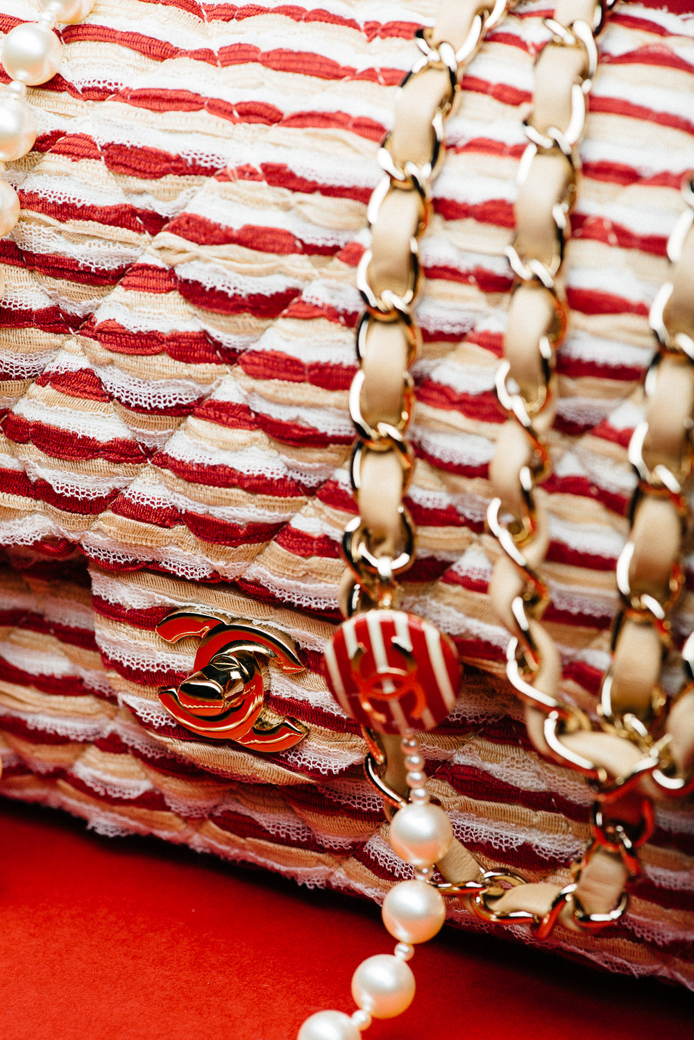 Chanel Flapbag in Fabric/Pearl/Metal