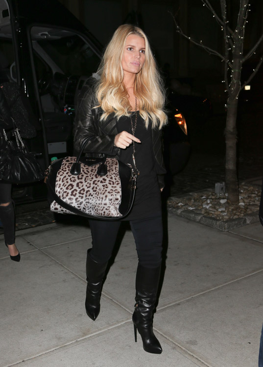 The Many Bags of Jessica Simpson - PurseBlog