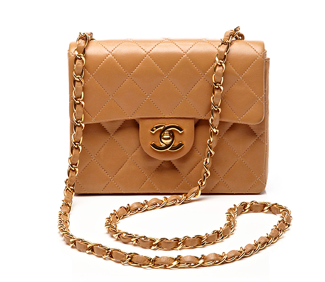 🤍 好懶喔～ Bag: Chanel Trendy cc mini Shop: @belle.epoque.lora