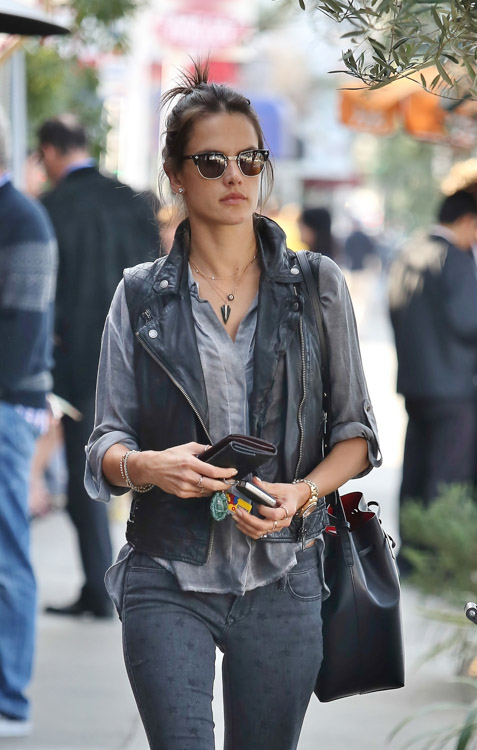 Alessandra Ambrosio Totes a Mansur Gavriel Bucket Bag - PurseBlog