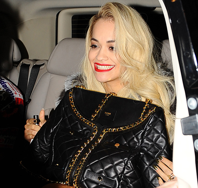 Rita Ora Carries a Moschino Bag That Looks Curiously Like Chanel PurseBlog