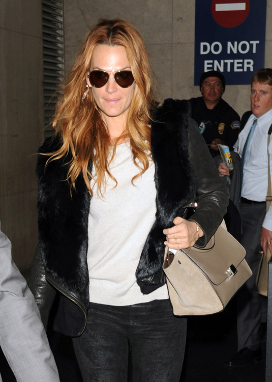 Molly Sims Travels with a Celine Bag - PurseBlog