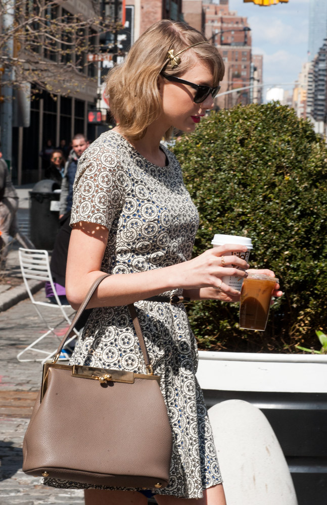 Taylor Swift and her Dolce & Gabbana bag: A love story