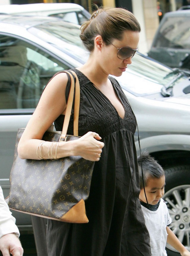 The Many Bags of Angelina Jolie PurseBlog