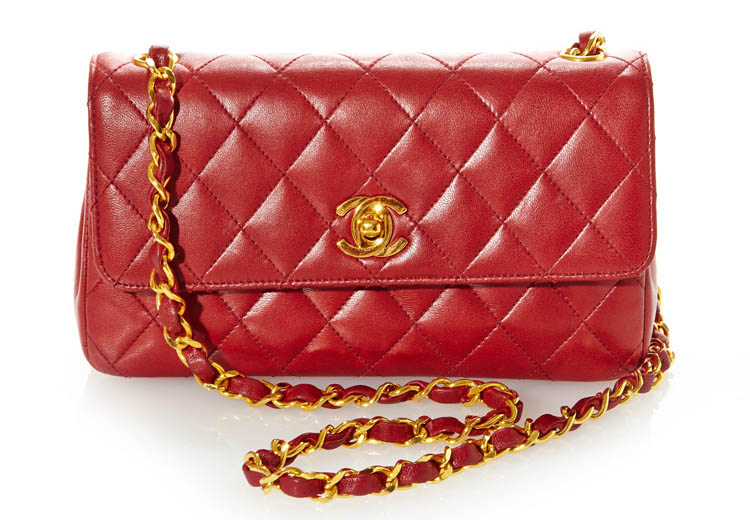 Shop Vintage Chanel Handbags