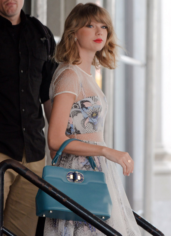 The Many Bags of Taylor Swift, Part 2 - PurseBlog