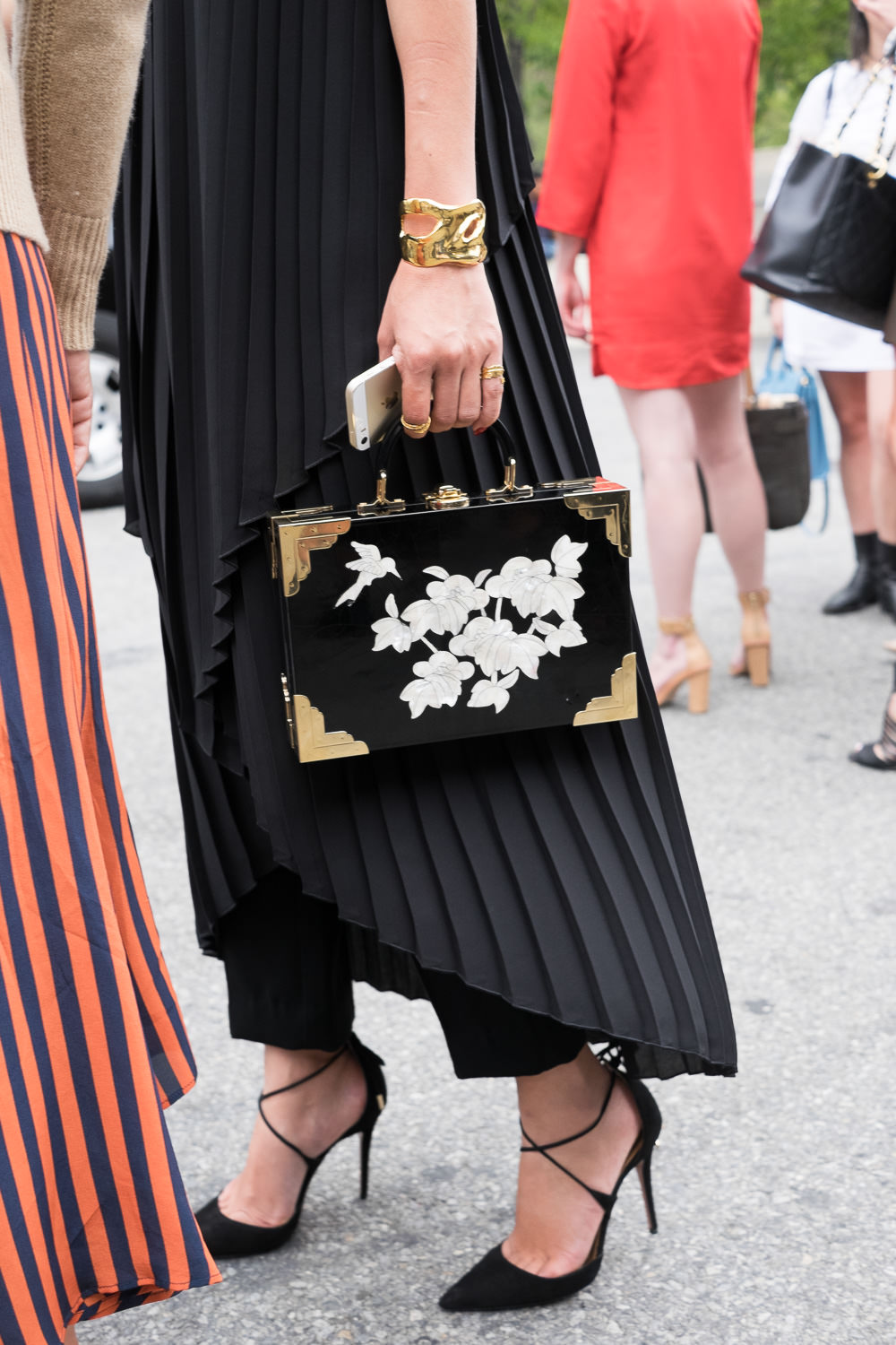 The 12 Best Celebrity Bag Moments of 2015 - PurseBlog