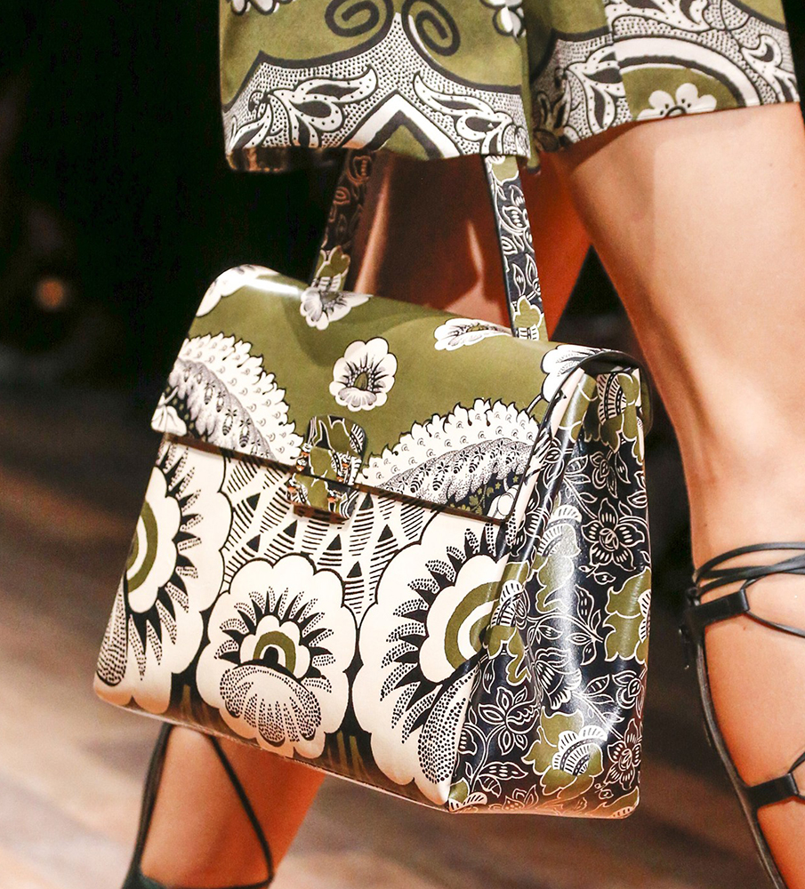 Valentino's Spring 2015 Bags are Another Step Further into the Post ...