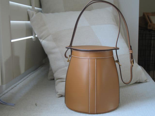 Image via love2shophandbag on tPF