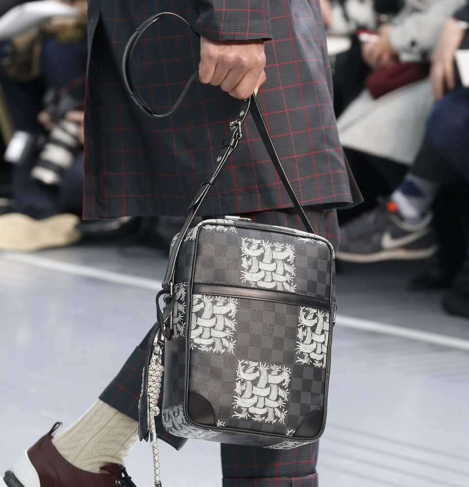 Louis Vuitton Fall 2015 Menswear Fashion Show