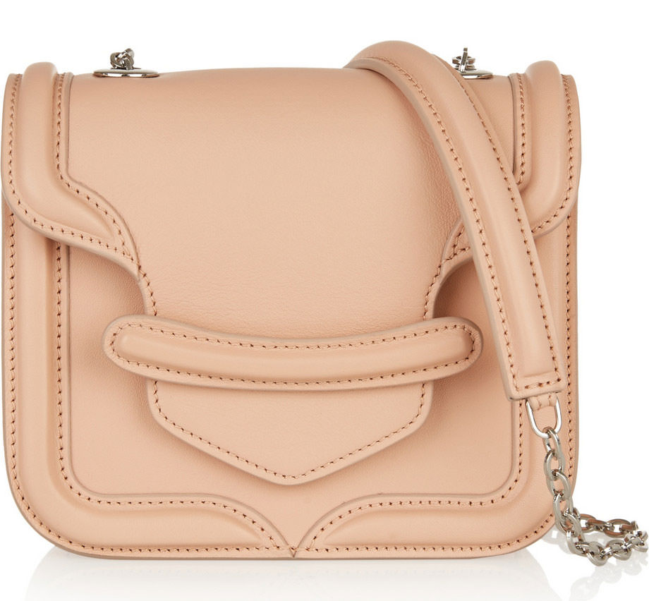 26 Pretty, Pale Bags to Add a Note of Spring to Your Wardrobe
