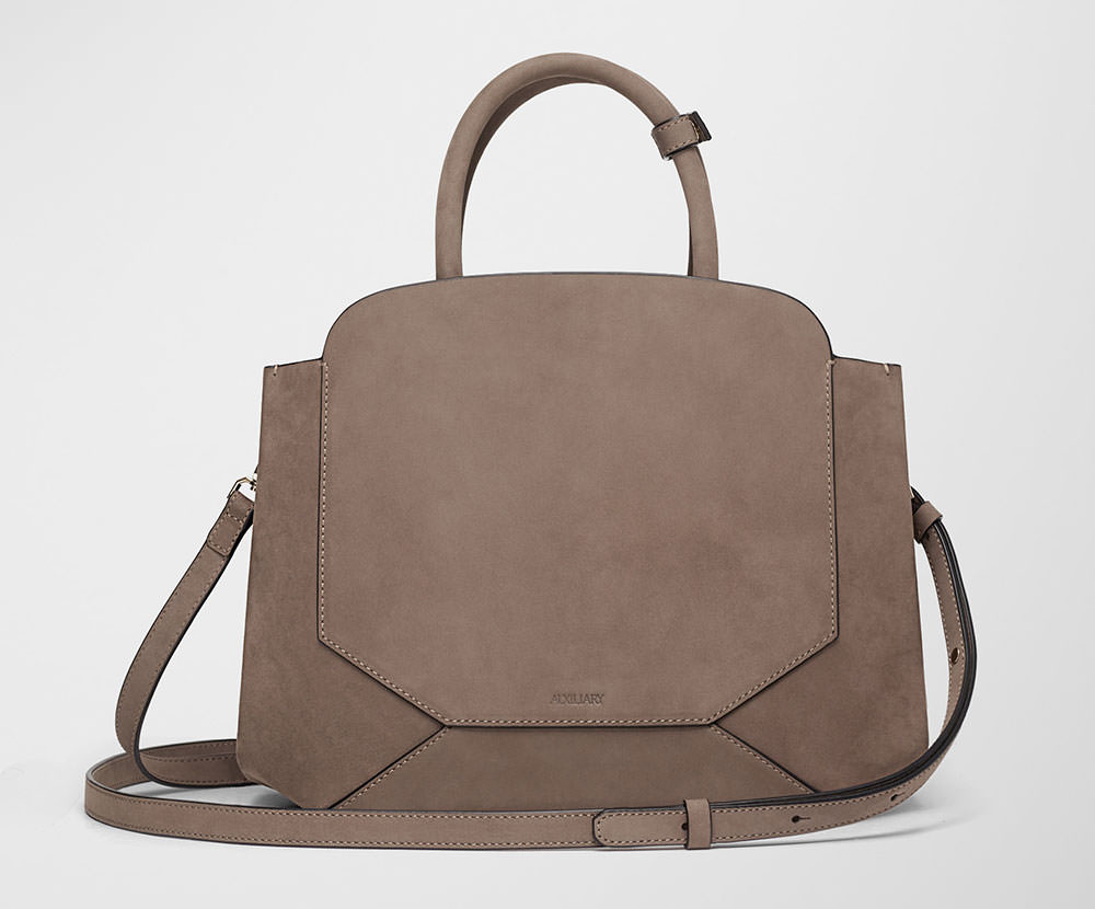 auxiliary bucket bag
